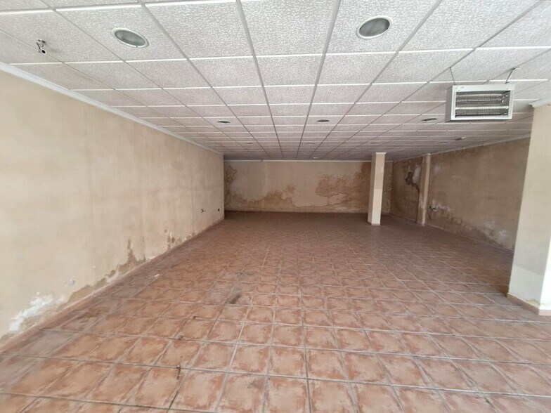 Local en Olula del Río en venta - Foto del edificio - Imagen 3 de 19