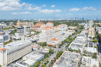 2333 Ponce de Leon Blvd, Coral Gables, FL - vista aérea  vista de mapa