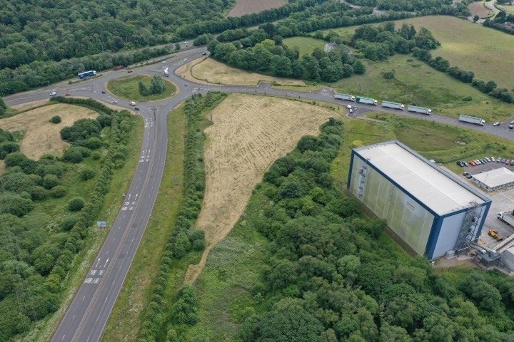 Longland Ln, Port Talbot en venta - Foto del edificio - Imagen 3 de 5