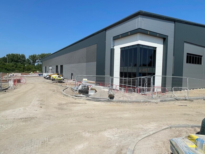 1 Frog Hall Ln, Rugby en venta - Foto del edificio - Imagen 2 de 5