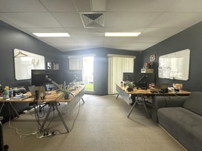538 Gardeners Rd, Alexandria en alquiler Foto del interior- Imagen 2 de 4