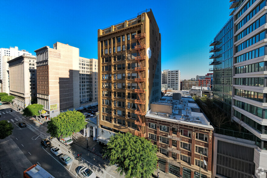 724 S Spring St, Los Angeles, CA en alquiler - Foto del edificio - Imagen 2 de 25