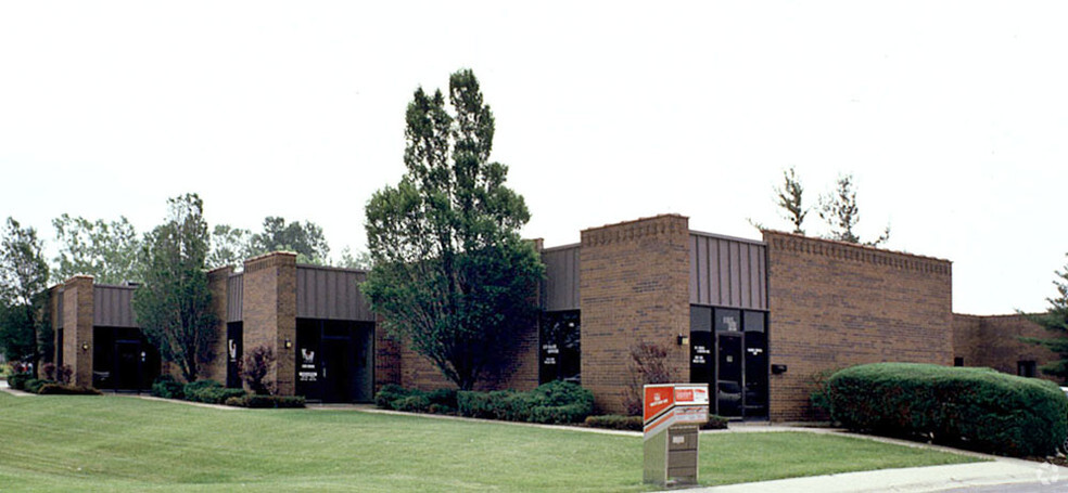 1101-1167 Tower Rd, Schaumburg, IL en alquiler - Foto del edificio - Imagen 1 de 1