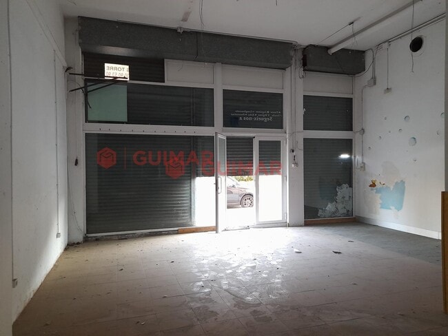 Más detalles de Carrer de la Joventut, Sant Boi de Llobregat - Edificio residencial​ en venta