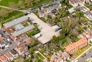 Más detalles de 6 Streatham Cmn S, London - Terreno en alquiler