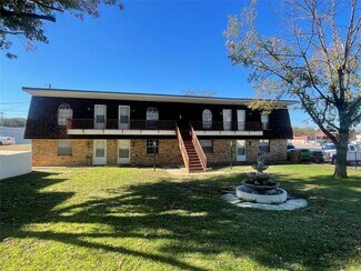 Más detalles de 106 E Josephine St, Weatherford, TX - Edificio residencial​ en venta