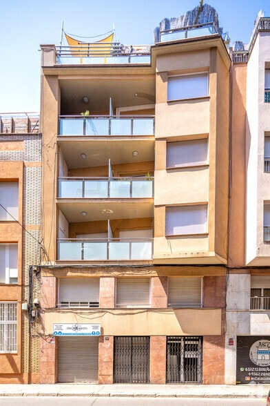 Edificio residencial en Barcelona, Barcelona en venta - Foto del edificio - Imagen 2 de 2