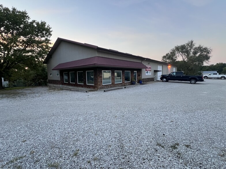 9393 Old Highway 54, New Bloomfield, MO en venta - Foto del edificio - Imagen 3 de 40