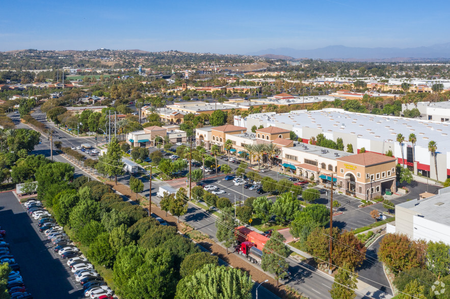 4110 Edison Ave, Chino, CA en alquiler - Foto del edificio - Imagen 2 de 19