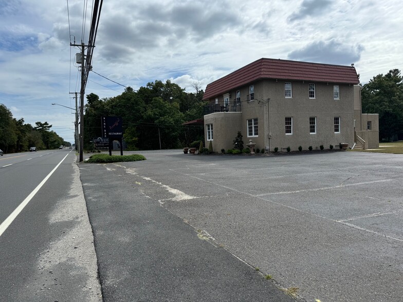 500 W White Horse Pike, Egg Harbor City, NJ en venta - Foto del edificio - Imagen 2 de 24