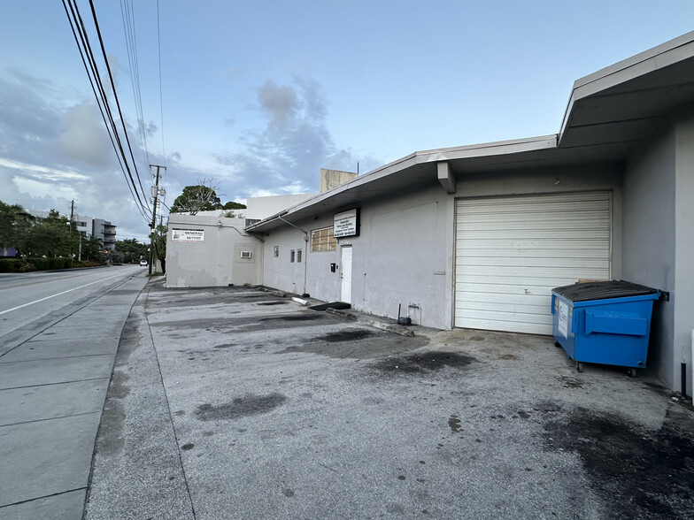 2117 N Dixie Hwy, Wilton Manors, FL en venta - Foto del edificio - Imagen 3 de 23