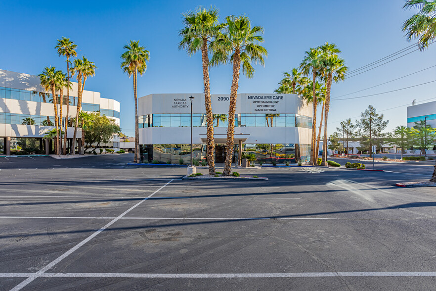 2080 E Flamingo Rd, Las Vegas, NV en alquiler - Foto del edificio - Imagen 2 de 22