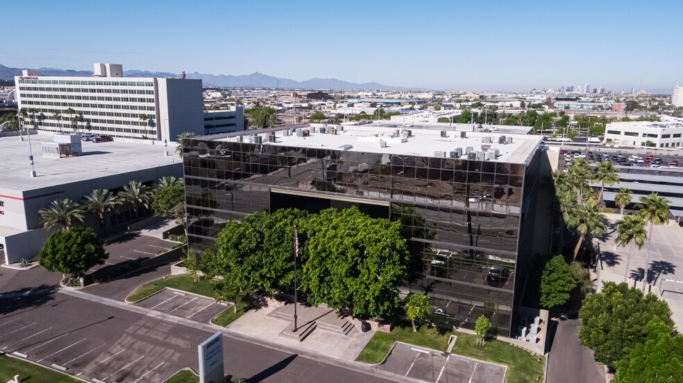 120 N 44th St, Phoenix, AZ en alquiler - Foto del edificio - Imagen 3 de 6