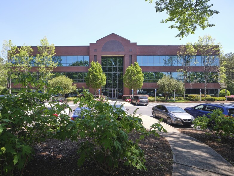 10745 Westside Way, Alpharetta, GA en alquiler - Foto del edificio - Imagen 2 de 6