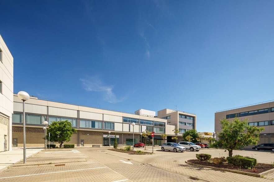 del Oro, 32, Valladolid, Valladolid en venta - Foto del edificio - Imagen 2 de 90