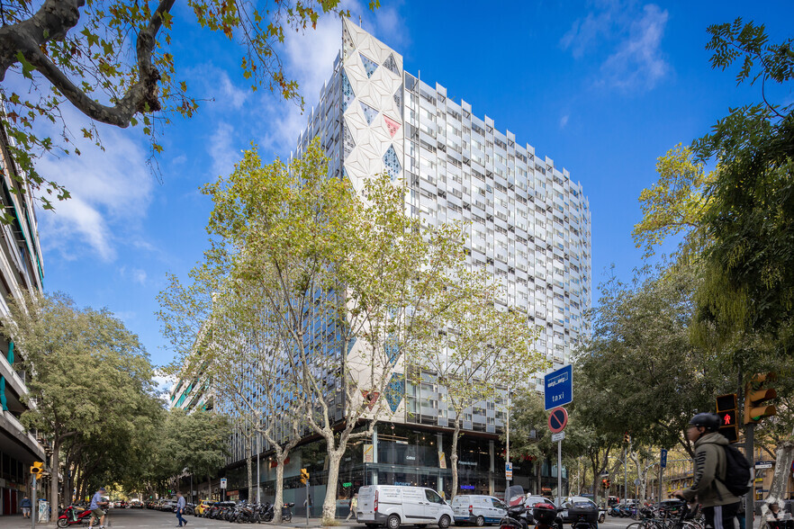 Carrer De Casanova, Barcelona, Barcelona en alquiler - Foto principal - Imagen 1 de 3