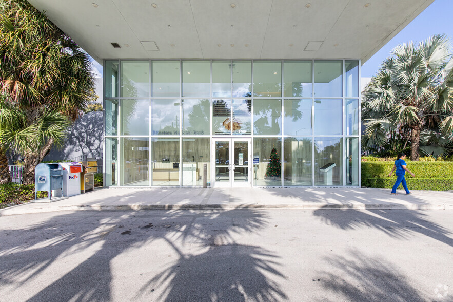 9700 S Dixie Hwy, Miami, FL en alquiler - Foto del edificio - Imagen 2 de 9