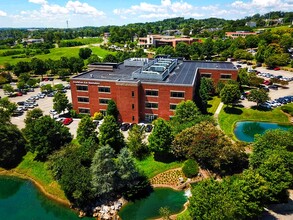 1400 Dowell Springs Blvd, Knoxville, TN en alquiler Foto del edificio- Imagen 2 de 3