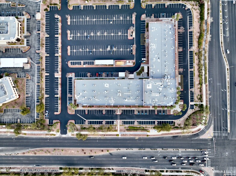 10500-10550 W Charleston Blvd, Las Vegas, NV en alquiler - Foto del edificio - Imagen 3 de 4