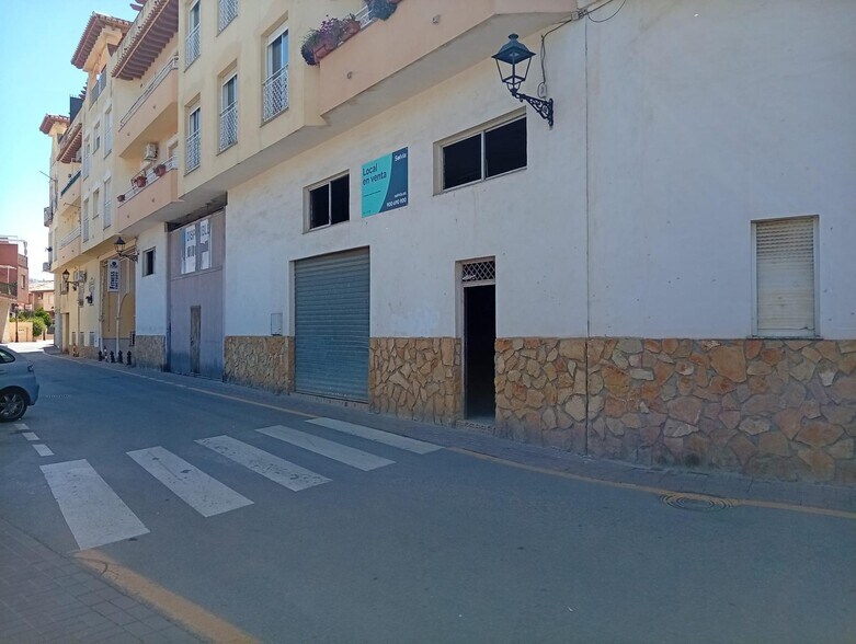 Local en Ogíjares, Granada en venta - Foto del edificio - Imagen 3 de 21