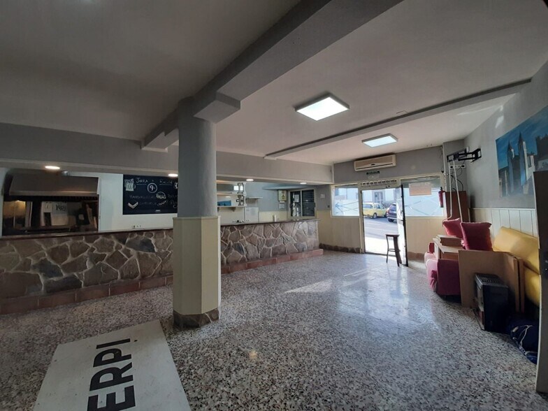 Local en Cáceres en venta - Foto del edificio - Imagen 2 de 11