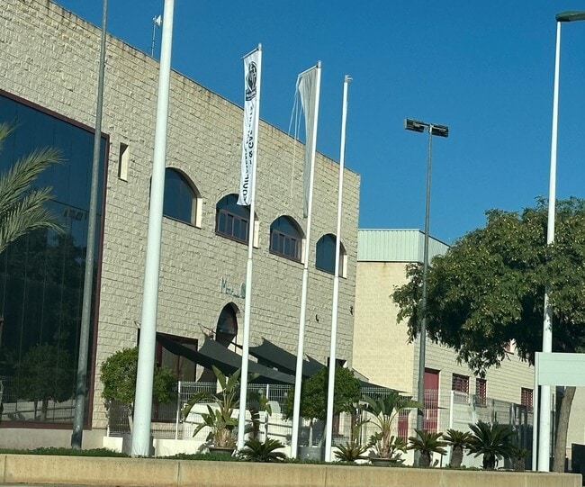 Más detalles de Nave en alquiler