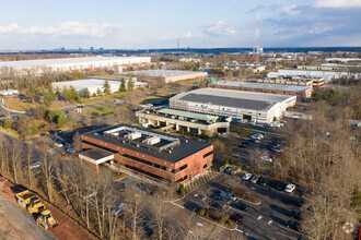 49 Veronica Ave, Somerset, NJ - VISTA AÉREA  vista de mapa