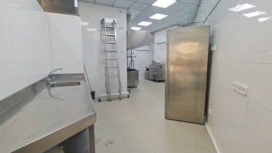 Calle Mister Lodge, 21, Villanueva del Pardillo, Madrid en alquiler - Vídeo de anuncio comercial 