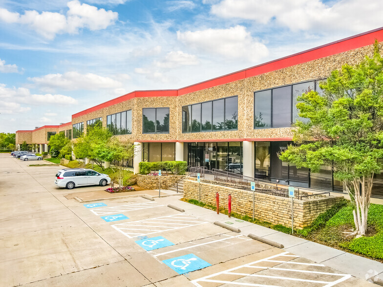 4200 Buckingham Rd, Fort Worth, TX en alquiler - Foto del edificio - Imagen 2 de 13