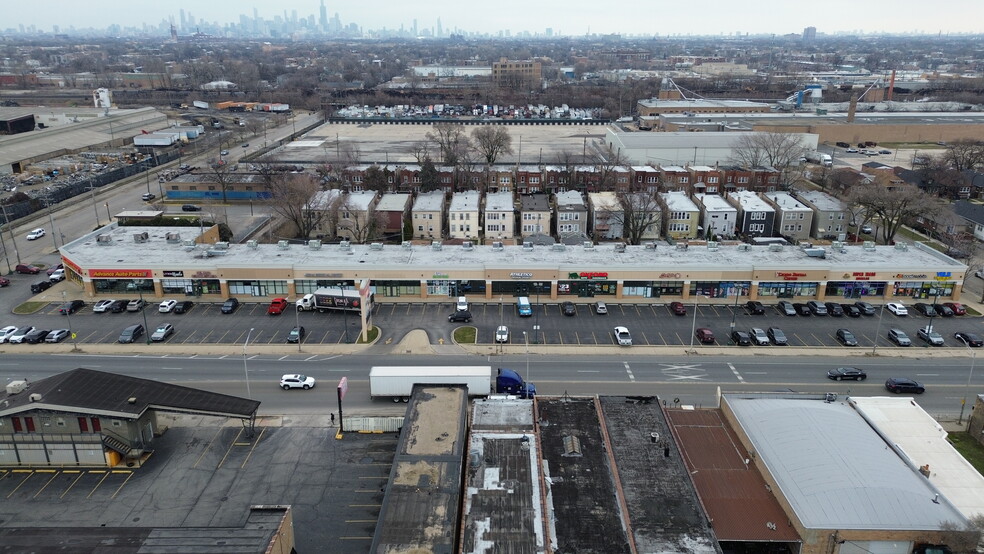 1601-1647 S Cicero Ave, Cicero, IL en alquiler - Foto del edificio - Imagen 2 de 4