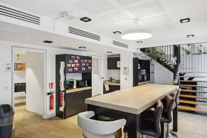 16 Place De La République, Paris en alquiler Foto del interior- Imagen 1 de 13