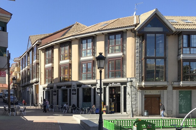 Más detalles de Calle los Cantos, 2, Galapagar - Oficina en venta