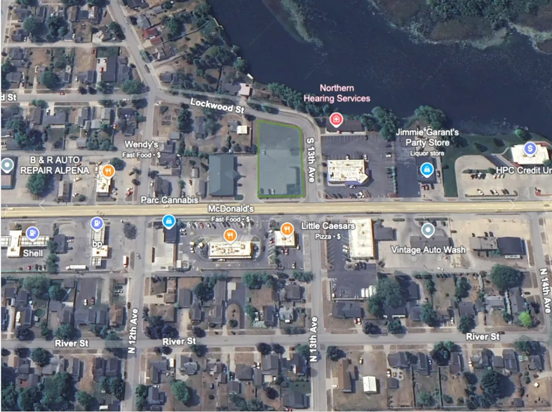 1132 W Chisholm St, Alpena, MI en alquiler - Vista aérea - Imagen 1 de 3