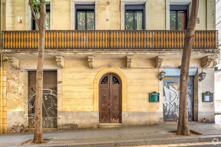 3 espacios en venta cartera de 2 inmuebles en venta en LoopNet.es - Foto del edificio - Imagen 3 de 12