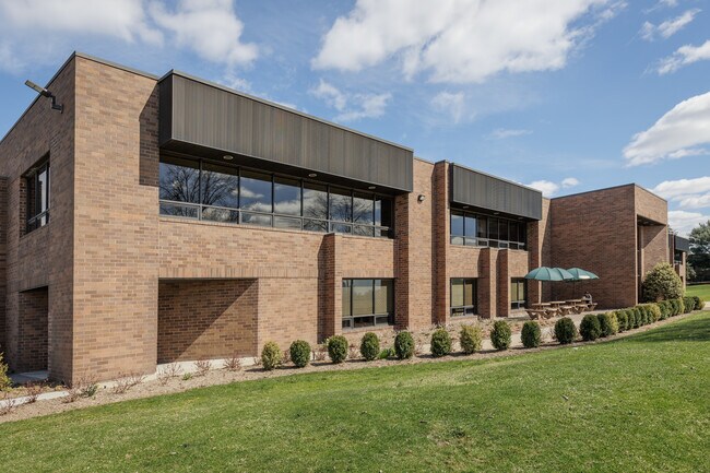 Más detalles de 400 Commerce Blvd, Carlstadt, NJ - Nave en alquiler