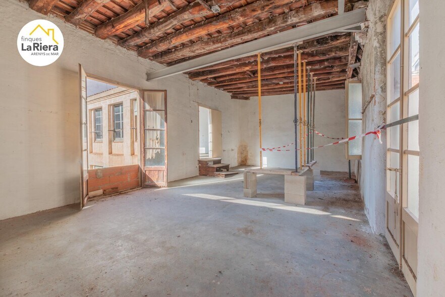 Nave en Arenys de Mar, Barcelona en venta - Foto del interior - Imagen 2 de 15