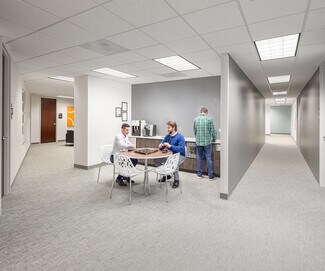 Más detalles de 3295 River Exchange Dr, Peachtree Corners, GA - Coworking en alquiler