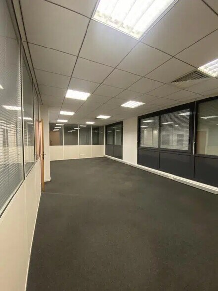 62 Avenue Du Progrès, Chassieu en alquiler - Foto del interior - Imagen 3 de 6