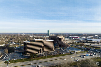 17 W 110 22nd St, Oakbrook Terrace, IL - VISTA AÉREA  vista de mapa - Image1