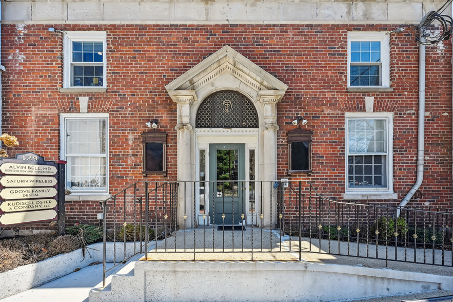 129 Grove St, Montclair, NJ en venta - Foto del edificio - Imagen 1 de 31