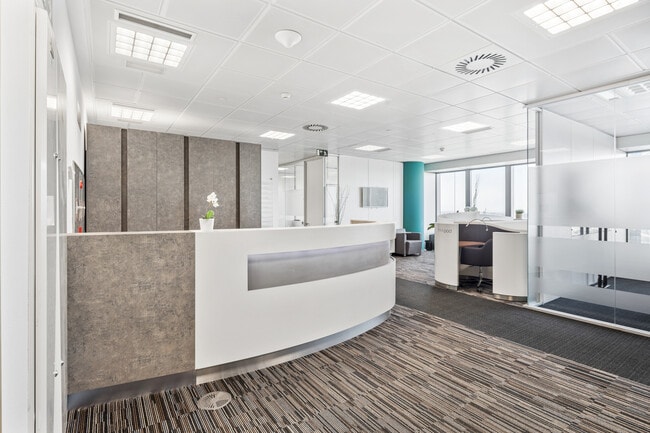 Más detalles de Paseo Regus Torre Cristal, Paseo Castellana, 259 C, Madrid - Coworking en alquiler
