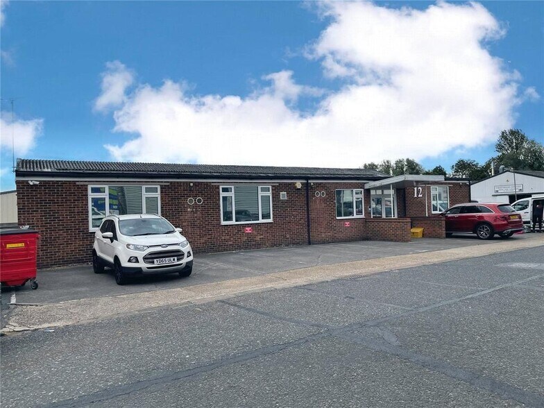 12 Tallon Rd, Brentwood en alquiler - Foto del edificio - Imagen 2 de 16