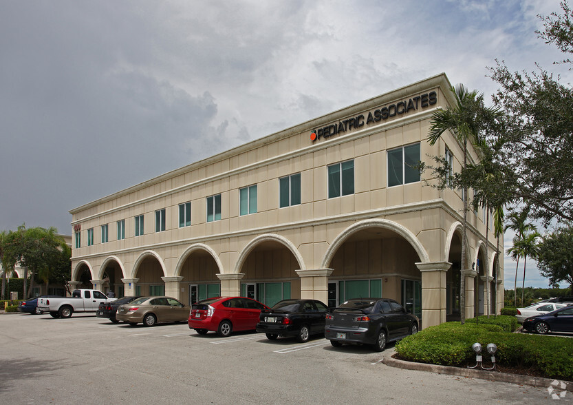 400 N Hiatus Rd, Pembroke Pines, FL en alquiler - Foto del edificio - Imagen 2 de 25