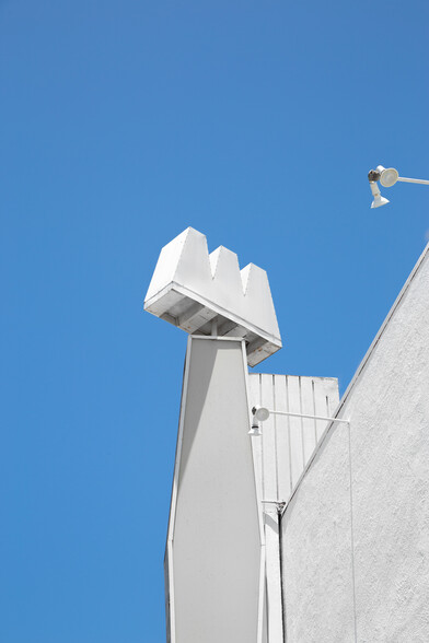 2600 S La Cienega Blvd, Los Angeles, CA en alquiler - Foto del edificio - Imagen 2 de 11