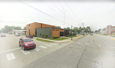 200 S Lincoln Ave, O'Fallon, IL en alquiler Foto del edificio- Imagen 2 de 3