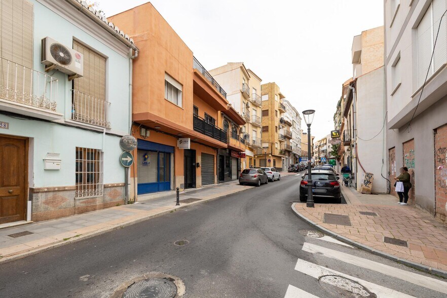 en Motril en venta - Foto del edificio - Imagen 2 de 47