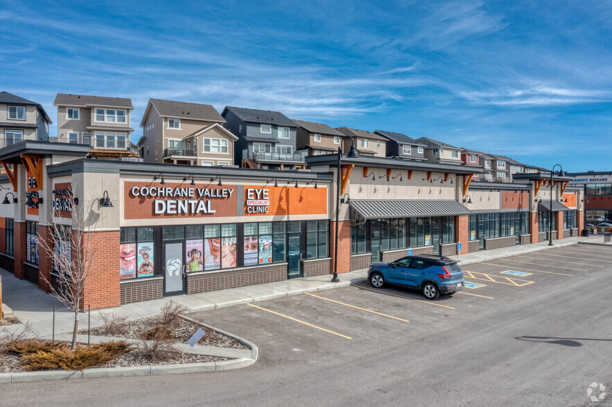 100 Horse Creek Rd, Cochrane, AB en alquiler - Foto del edificio - Imagen 1 de 8