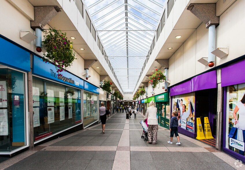 Nolton Arcade, Bridgend en alquiler - Foto del edificio - Imagen 3 de 5