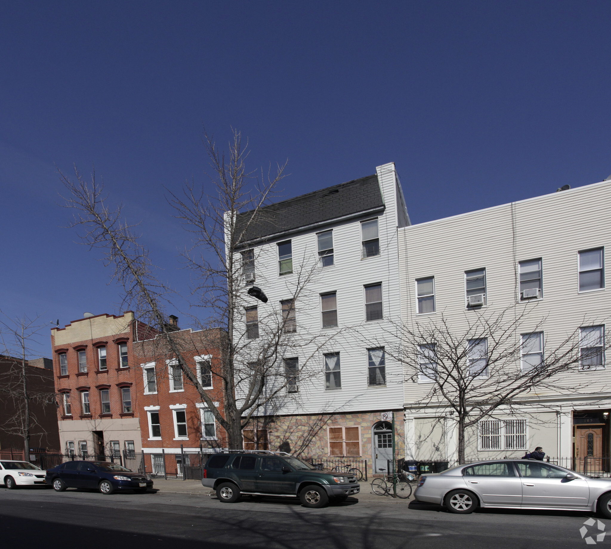 181-183 Montrose Ave, Brooklyn, NY en venta Foto principal- Imagen 1 de 18