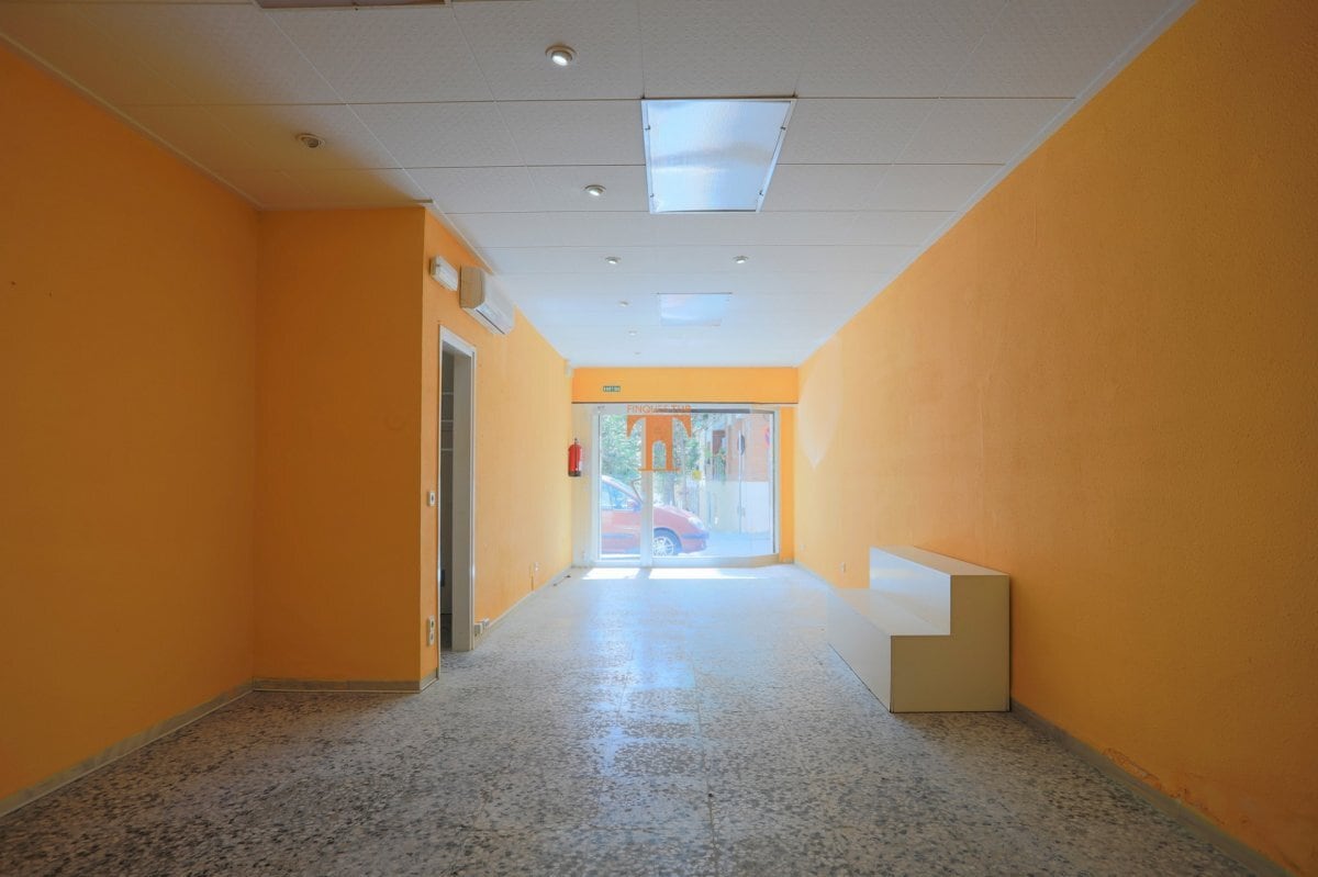 Carrer Pilar, Premià de Mar, BAR 08330 -  -  - Foto del interior - Image 1 of 10